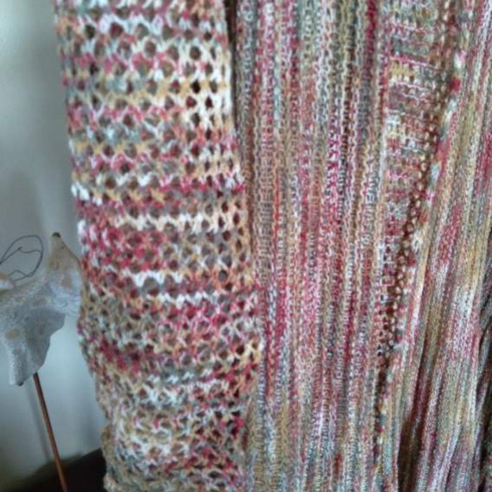 Muted multicolored knit sweater - Picture 3 of 3